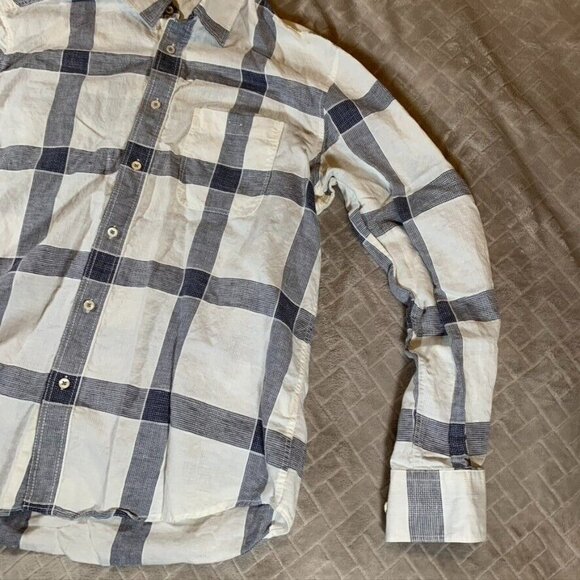 Men's Casual Button Down Shirt - Blue and White Plaid - Picture 3 of 12